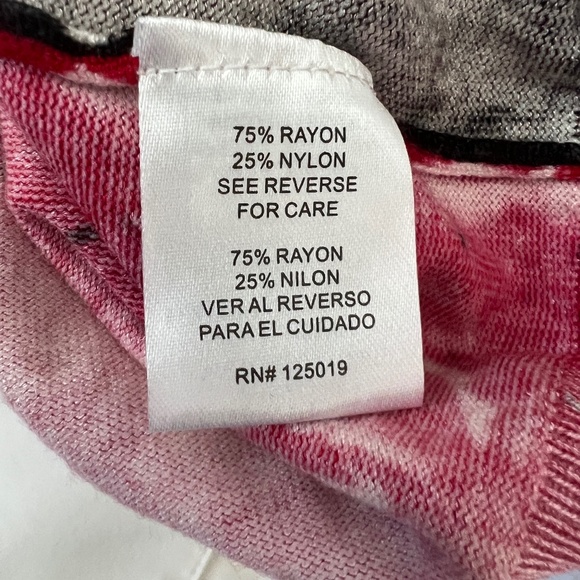 Joseph A - Black , White, Red and Kaki Floral Button Down Cardigan - Picture 7 of 8